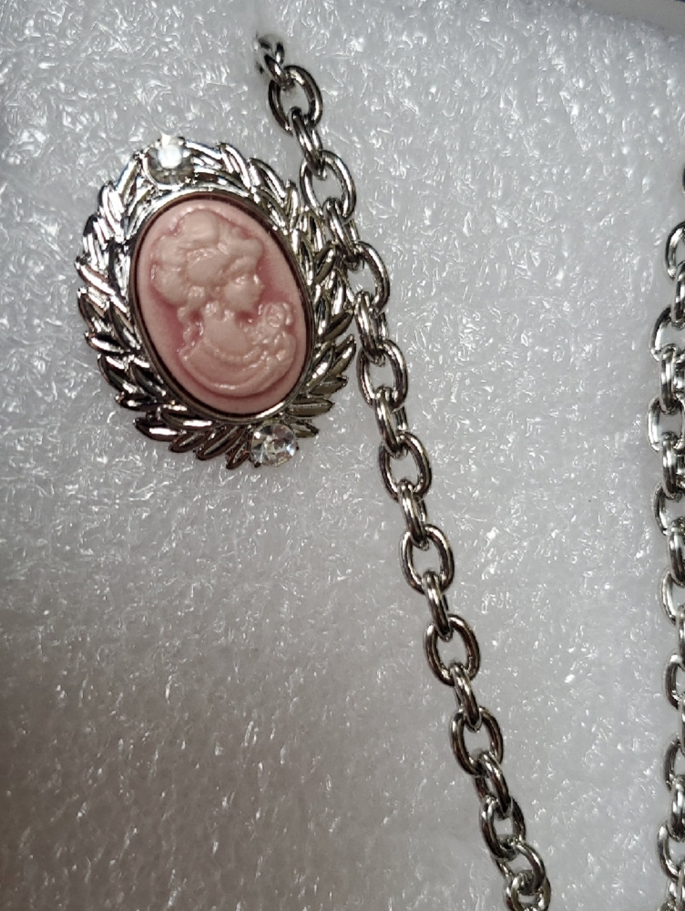 Silver-Tone Pink Cameo Pendant Necklace & Earring Set - Picture 4 of 7